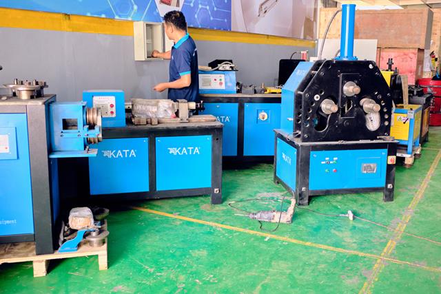 Dây chuyền sắt mỹ thuật - Công Ty TNHH Sản Xuất Thương Mại Xuất Nhập Khẩu Thiết Bị Máy Móc KATA